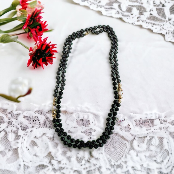 NECKLACE ONYX,14k GOLD, PEARL, HEMATITE LONG 19” long - Picture 10 of 11